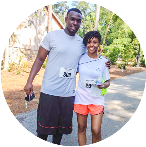 couple running in marathon